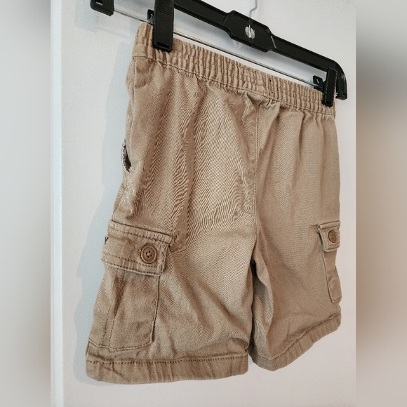 4t DKNY khaki cargo shorts - Picture 6 of 9